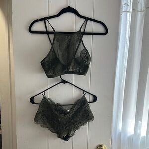 Victoria's Secret Black Lace Bra with Mesh Details